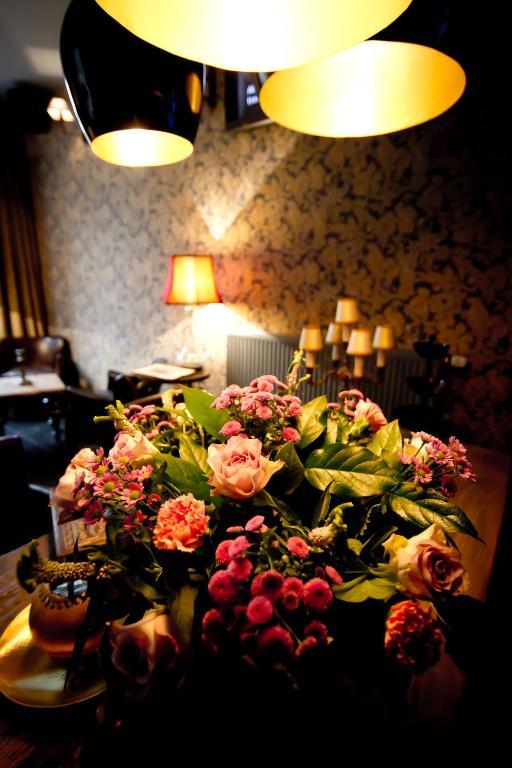 Main Street Hotel Ieper Eksteriør bilde