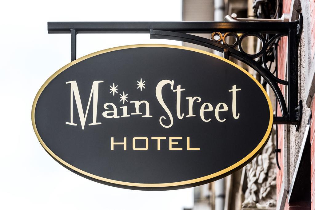Main Street Hotel Ieper Eksteriør bilde