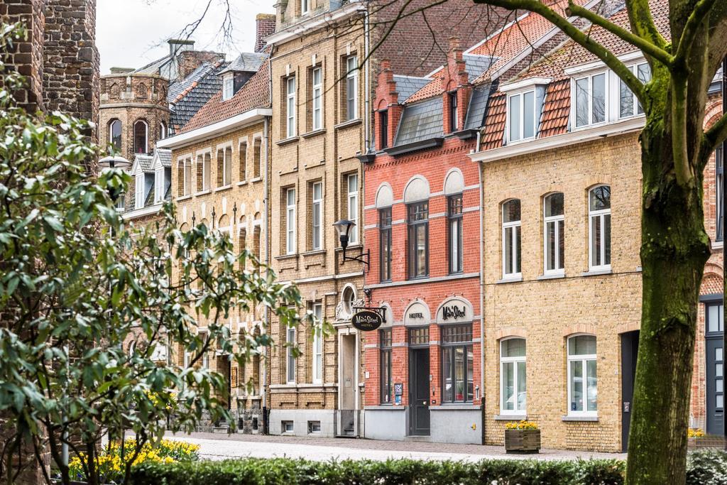Main Street Hotel Ieper Eksteriør bilde